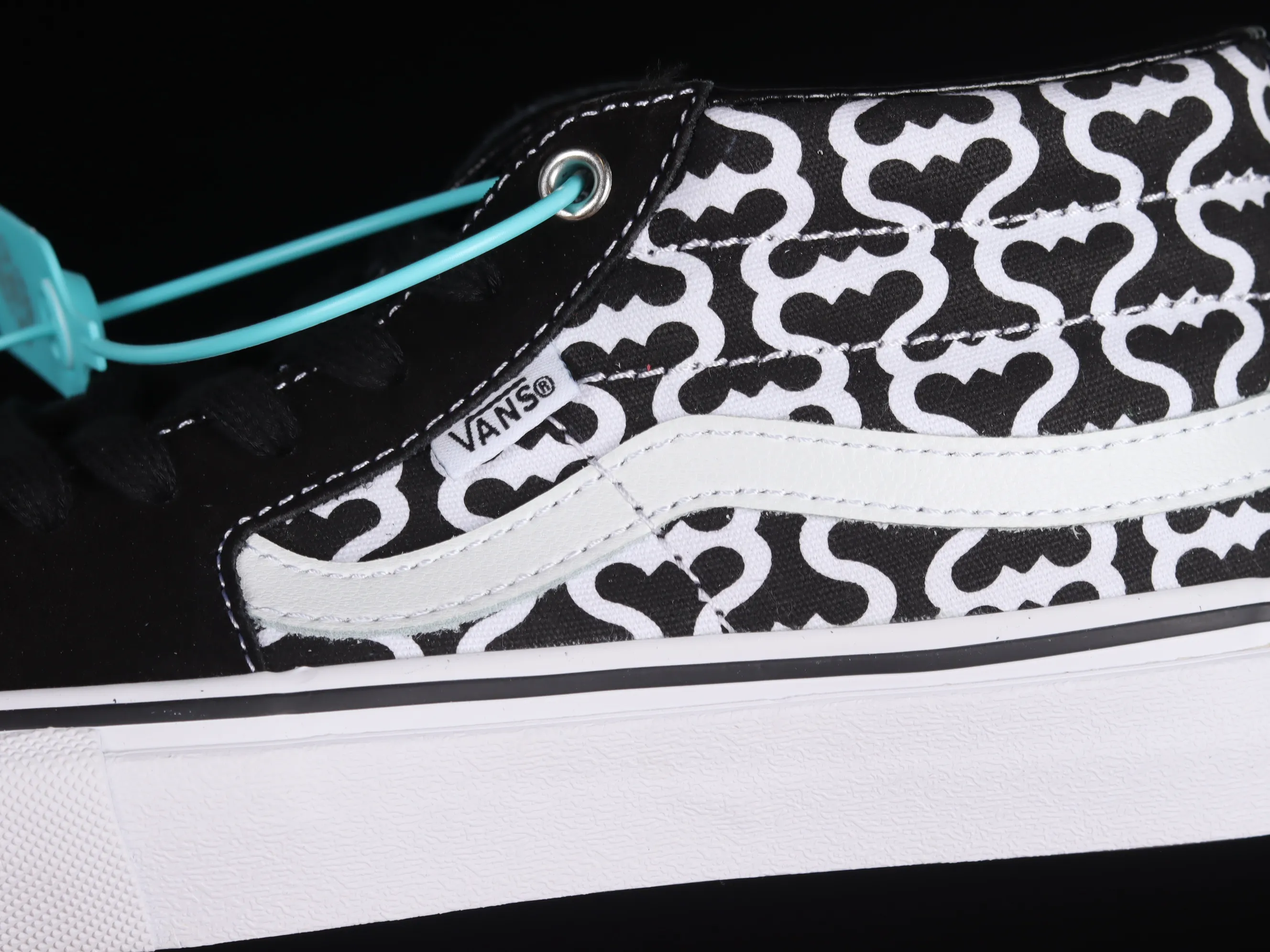 All categories Vans Vans series Vans Mid Vans China Vans Sk8-Hi Pro Vans professional skateboard series high-top sneakers VN0A5KS15XH
